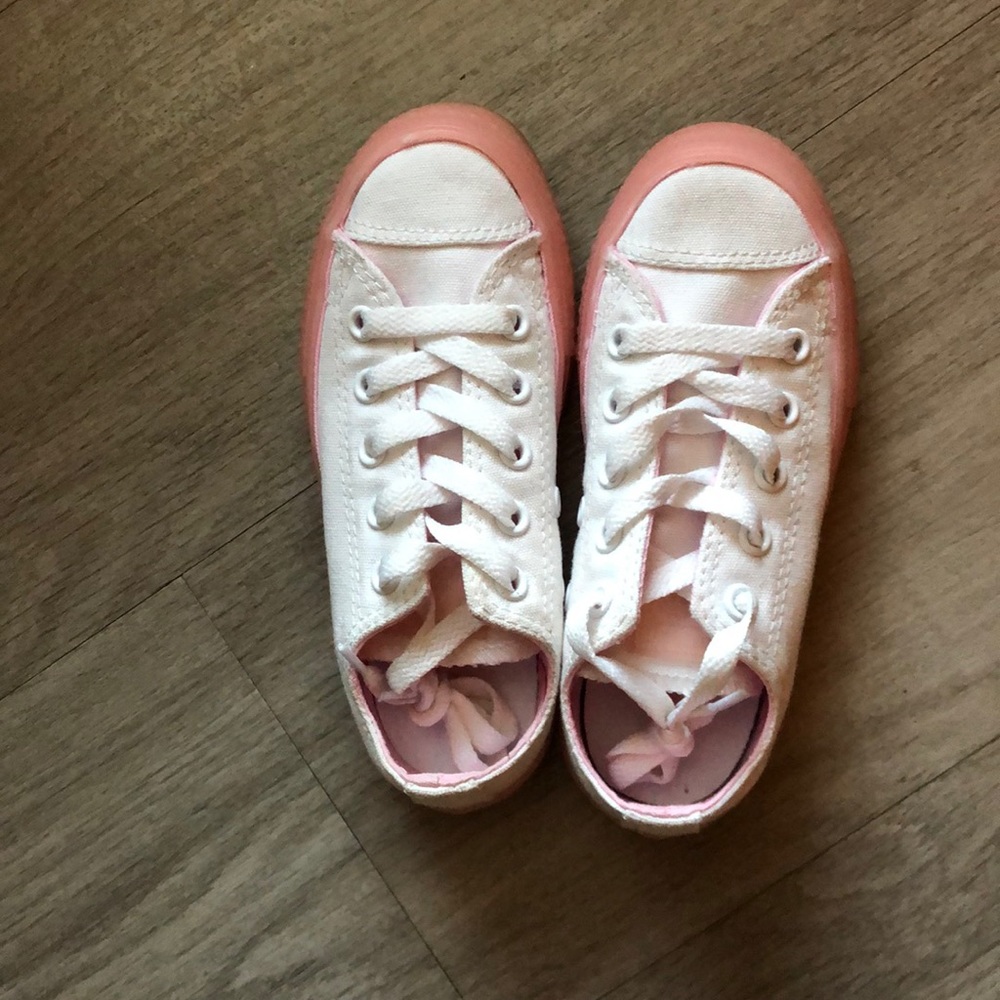 Converse (white with bubble gum bottom)